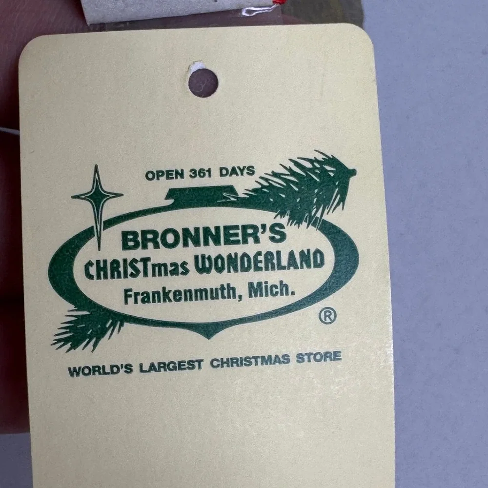 Bronners Christmas Wonderland Elephant Symbol of the‎ Elephant Ornament Figurine